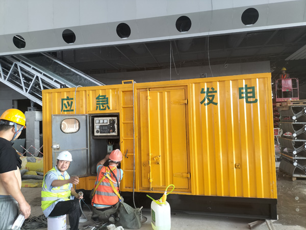 颍泉怎样判断空气滤清器是否需要更换？